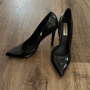 Black Steve Madden pumps